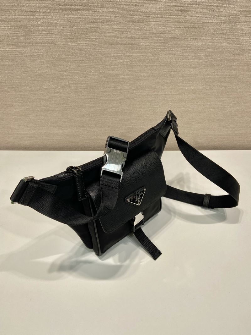 Pra*a waist chest packs